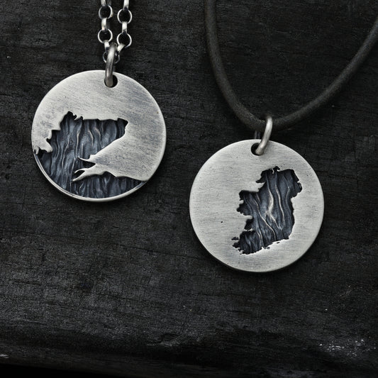 "Customizable silver necklace with map or coastline design"