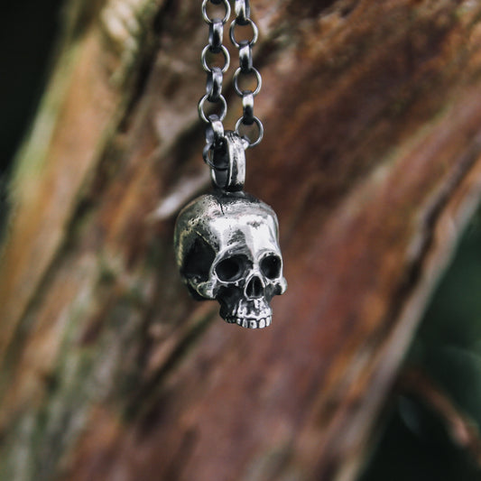 925 silver anatomical skull pendant