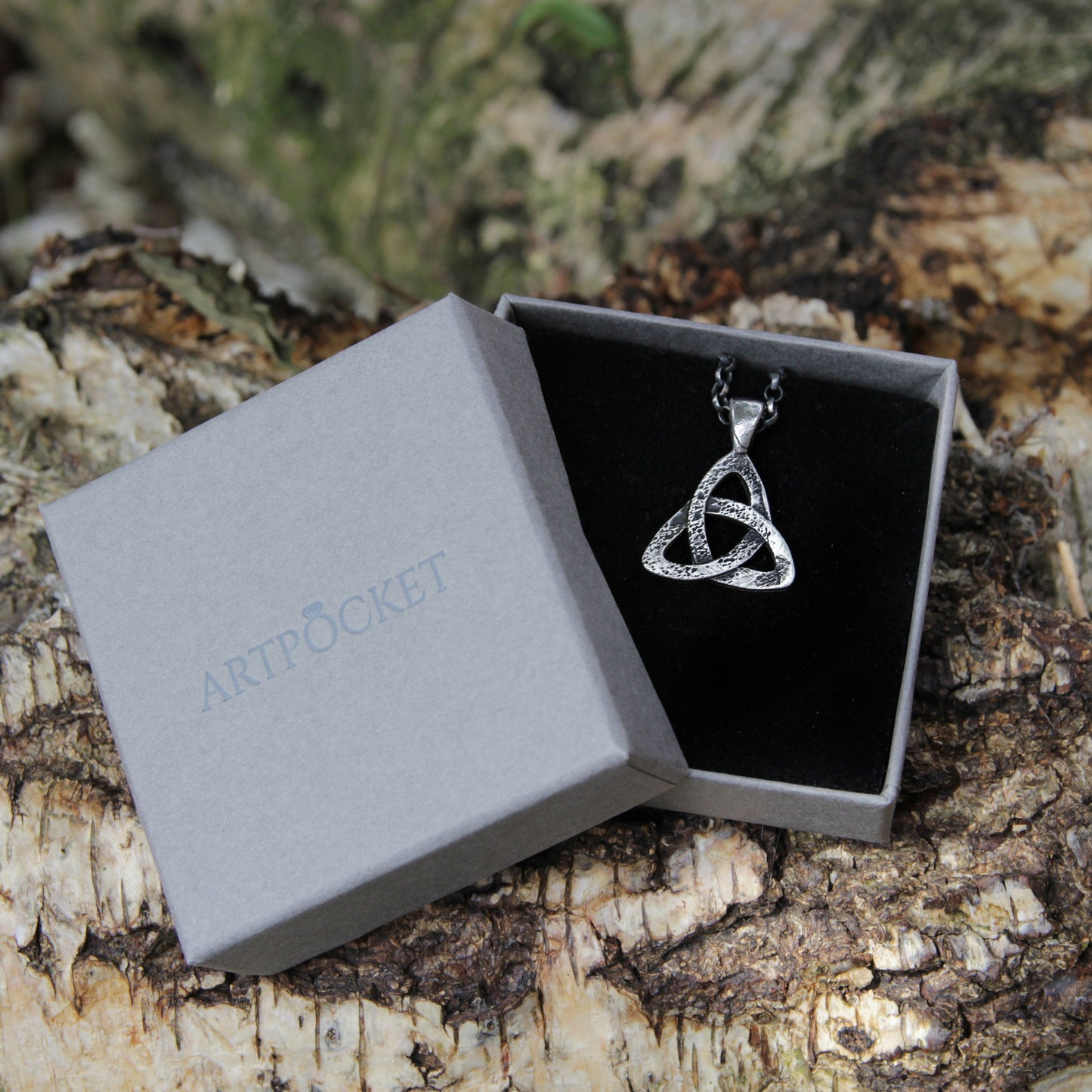 Celtic knot pendant necklace 925.