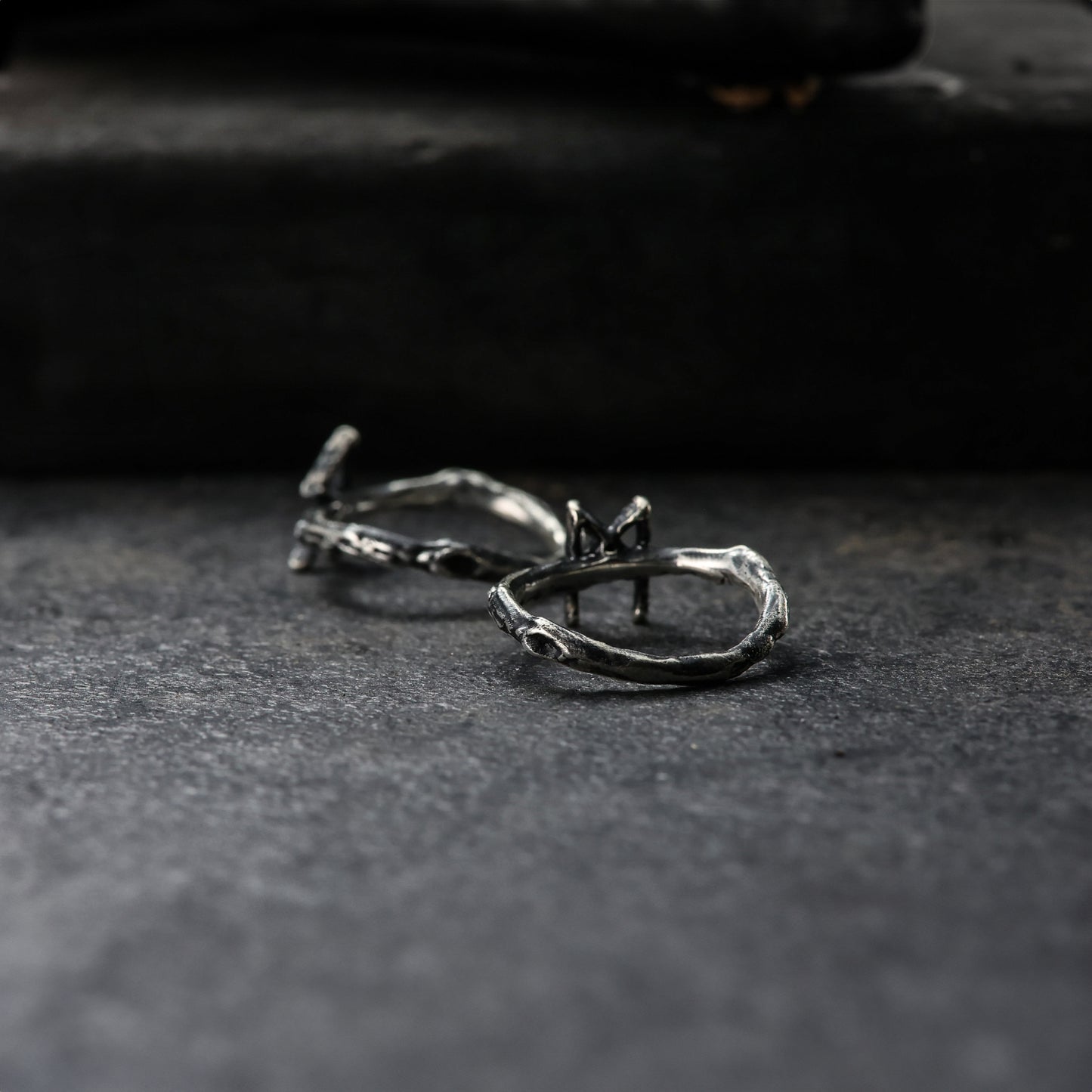 Elegant twig design rune ring in polished sterling silver