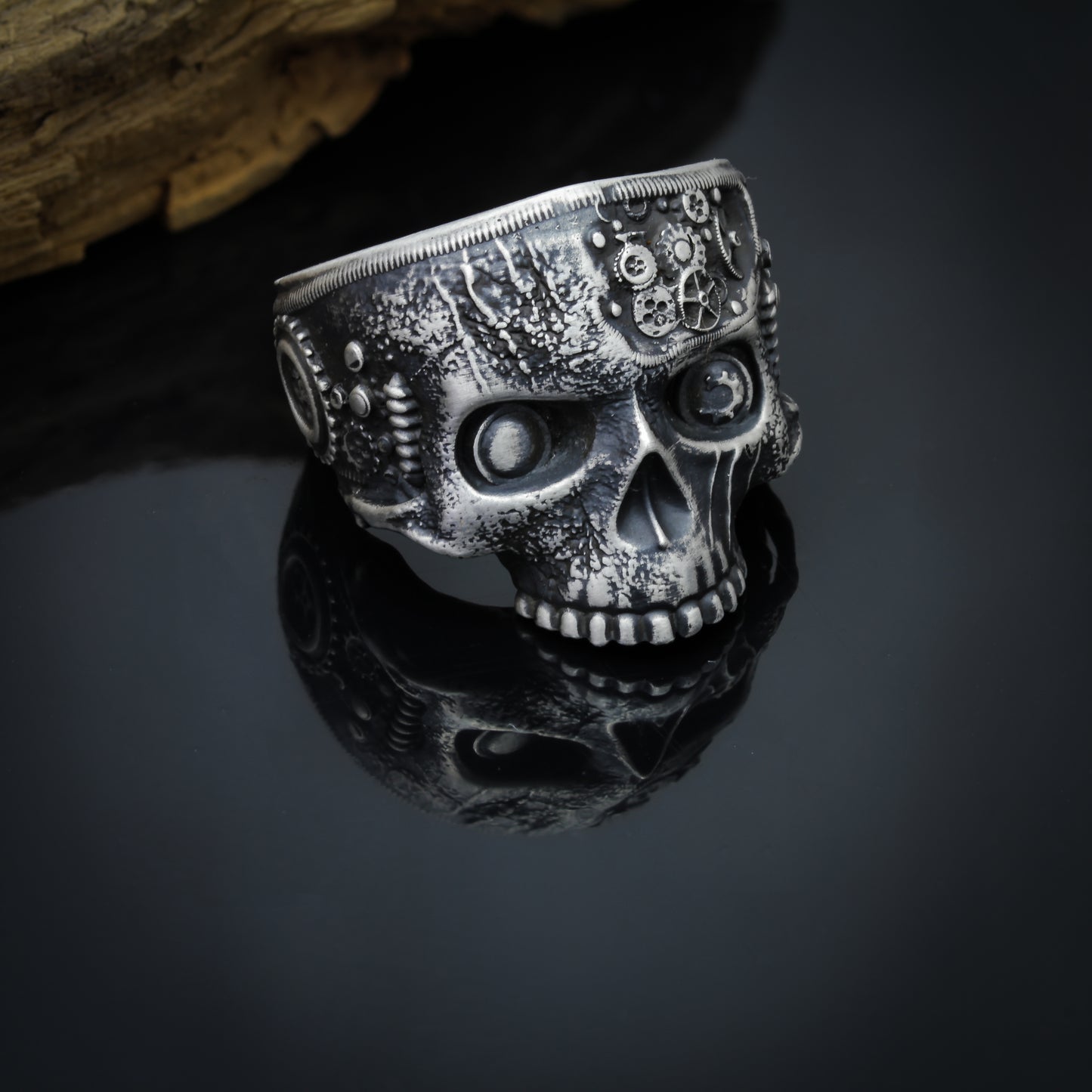 Steampunk skull ring