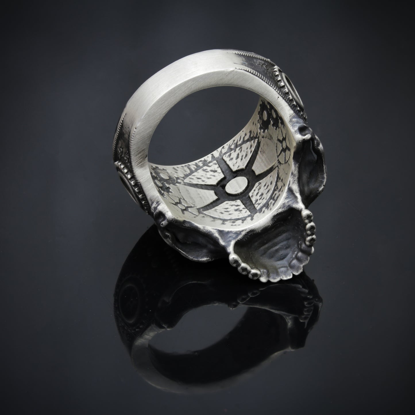 Steampunk skull ring