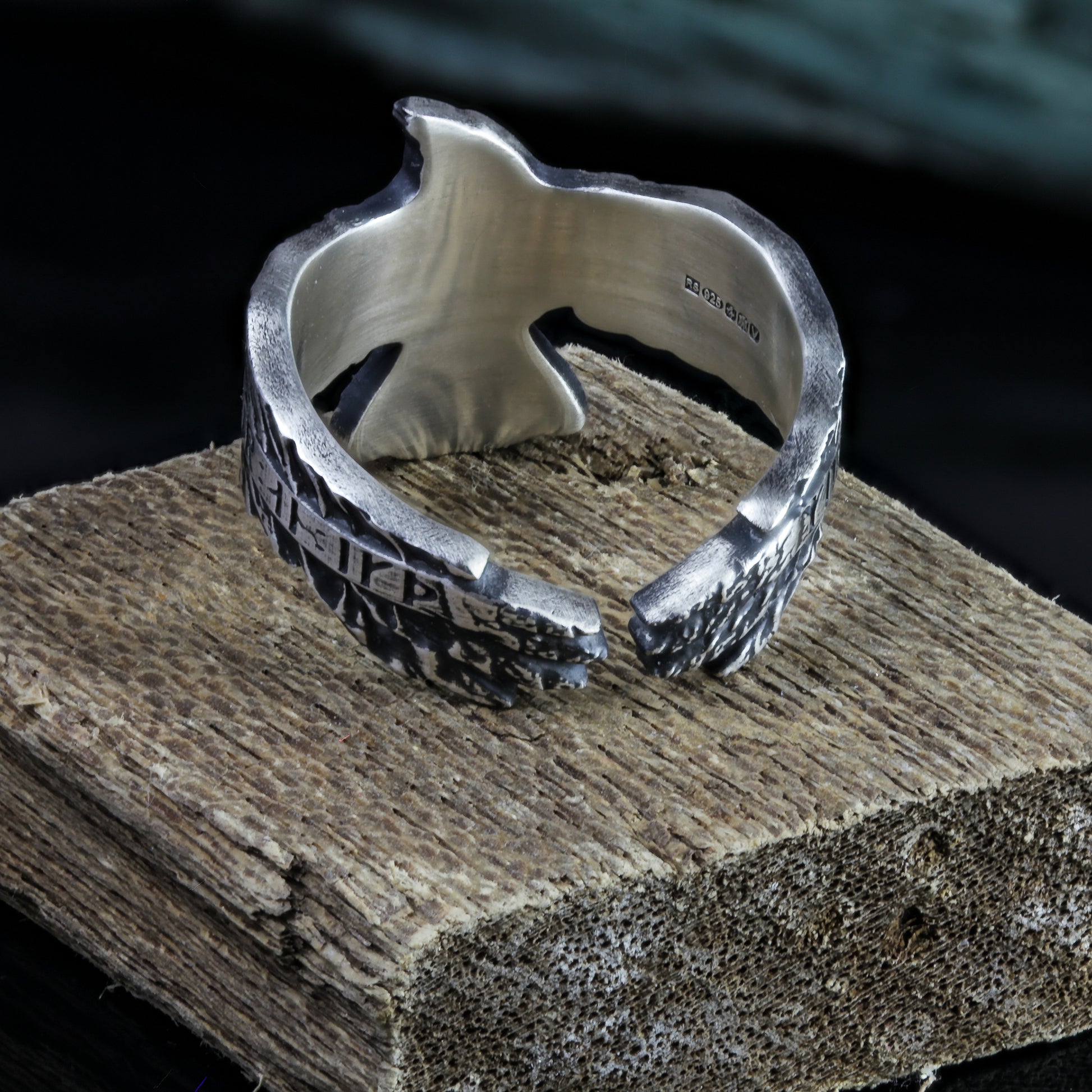 925 sterling silver raven ring