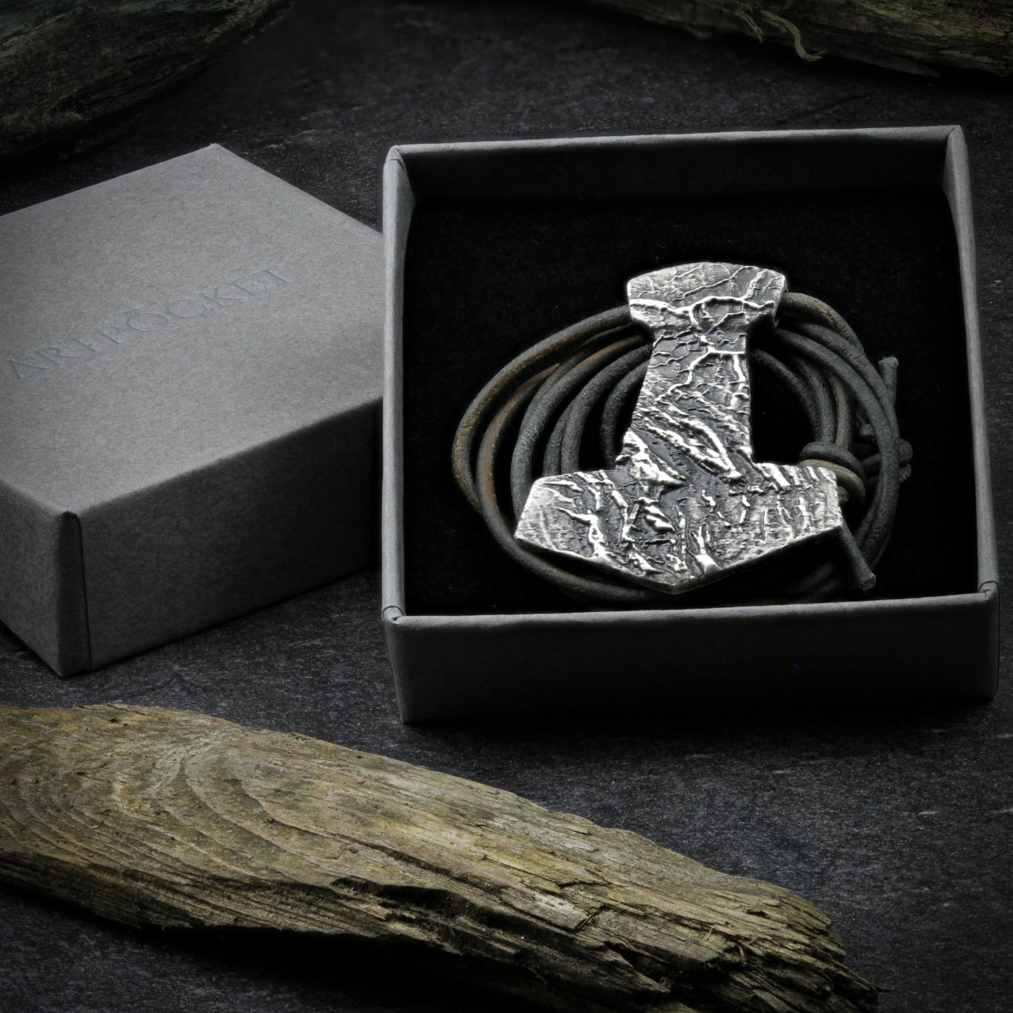 Viking pendant gift for men. Artpocket.