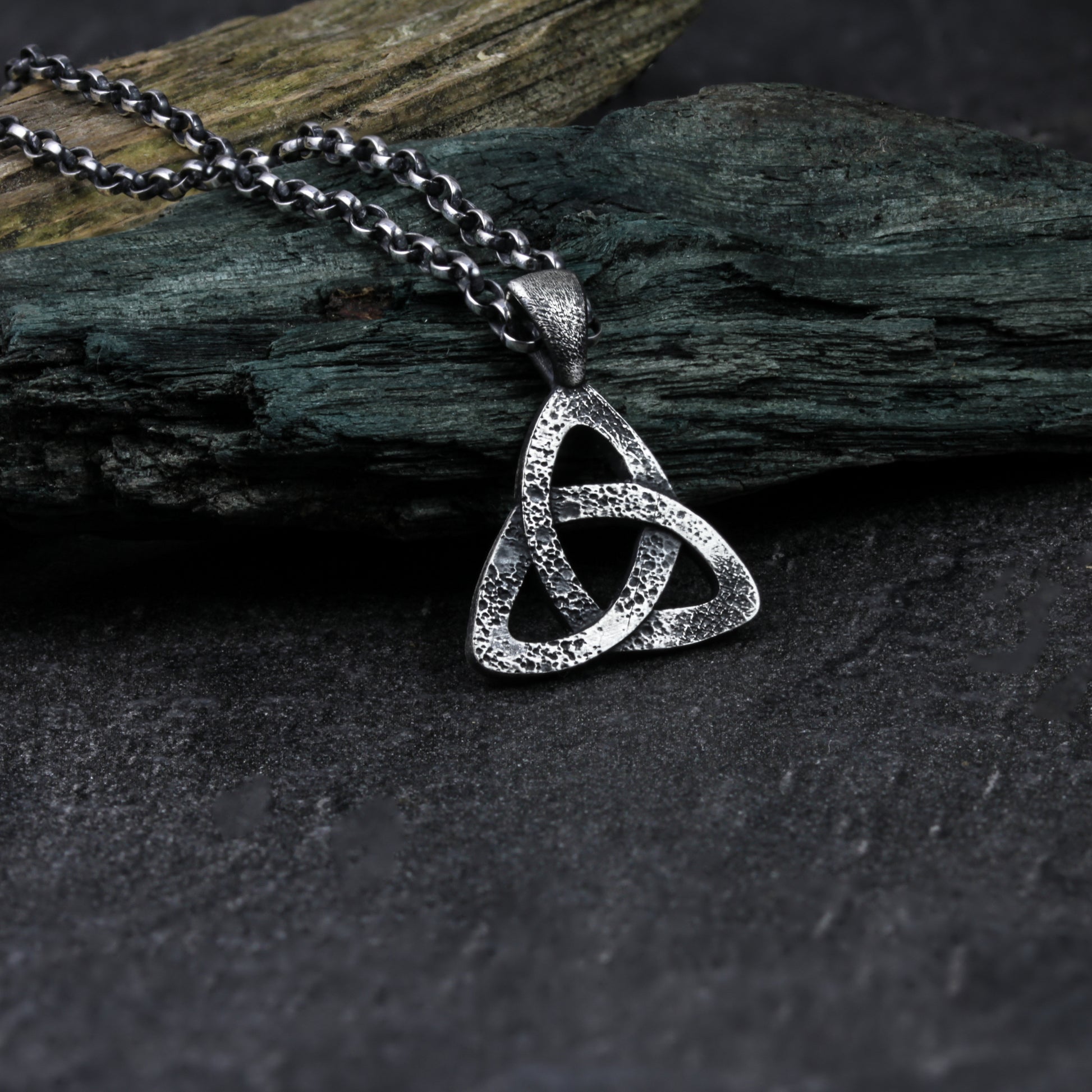 Triquetra pendant gift for him, husband. Artpocket.