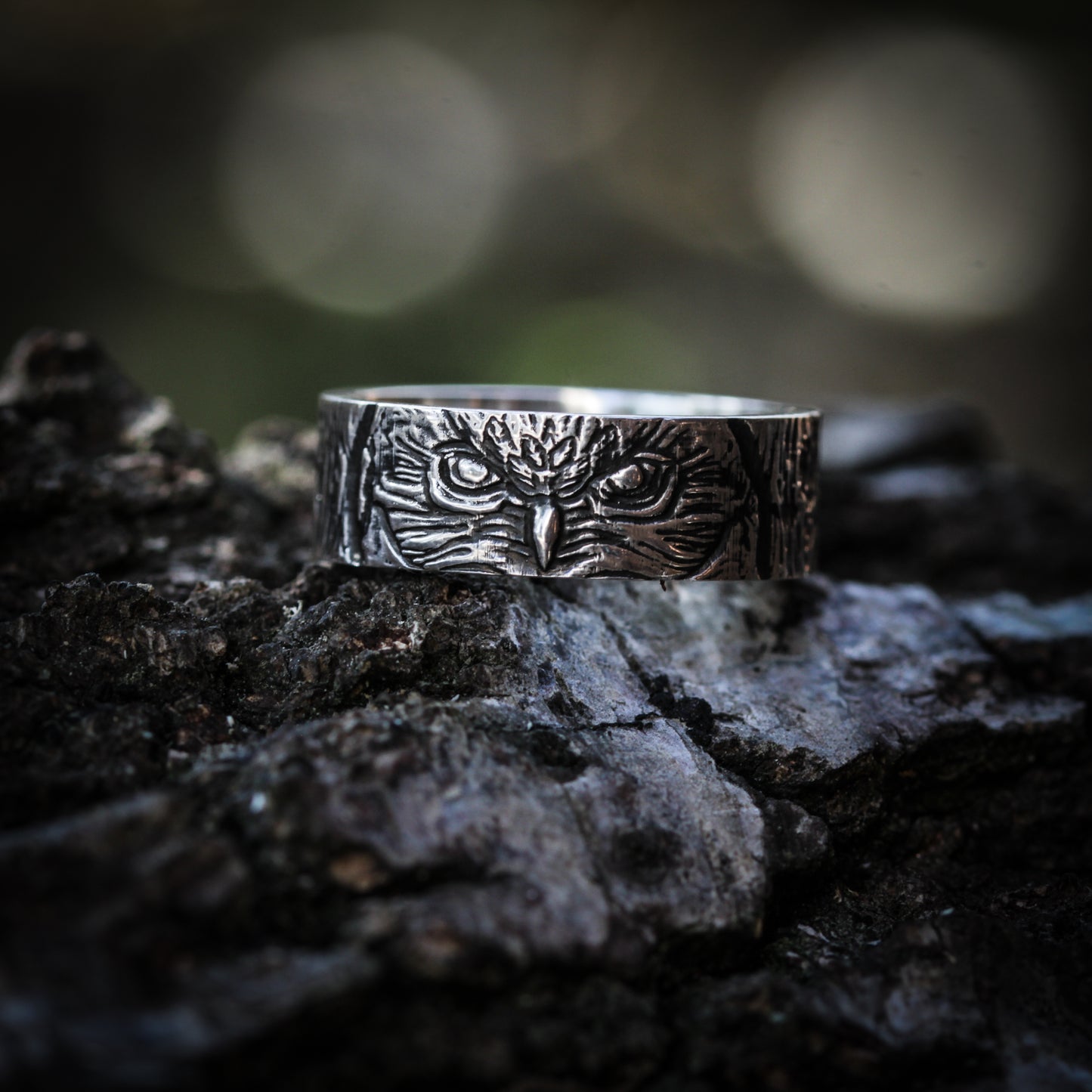 Owl eyes ring.