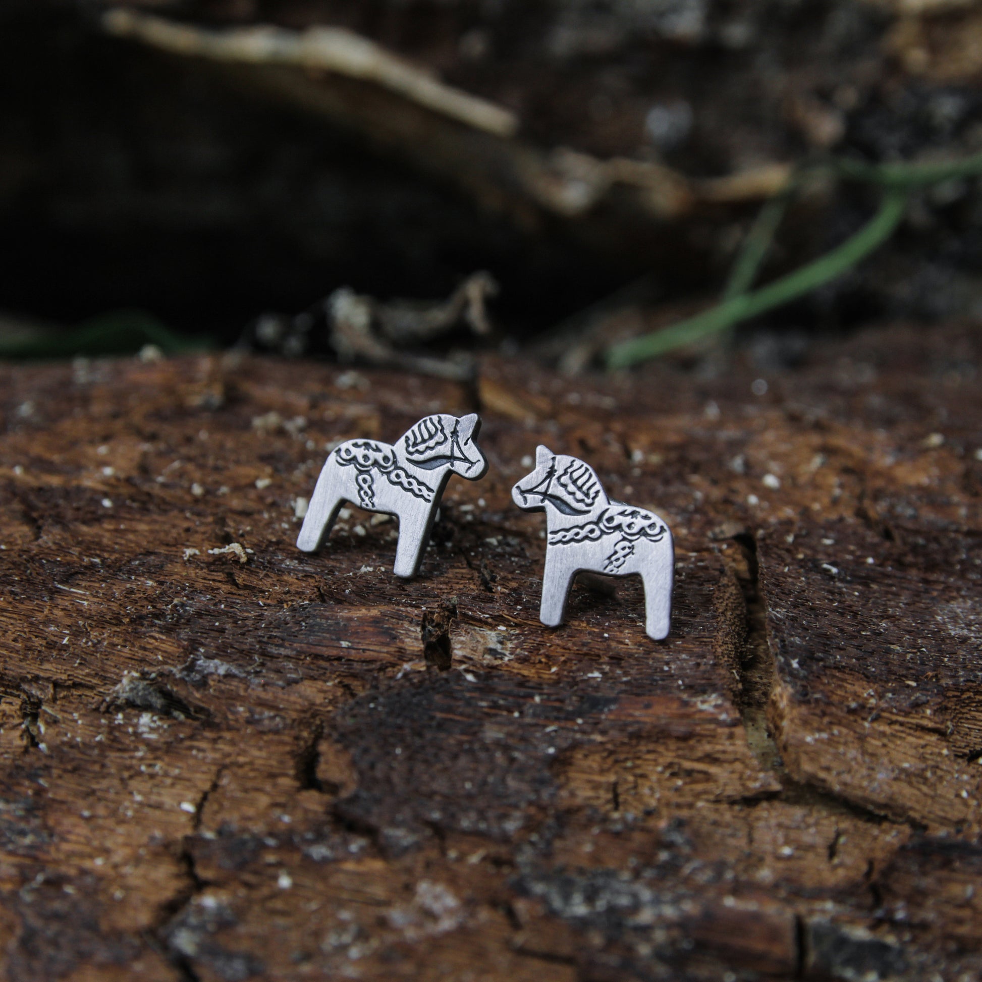 925 silver dala horse earrings.