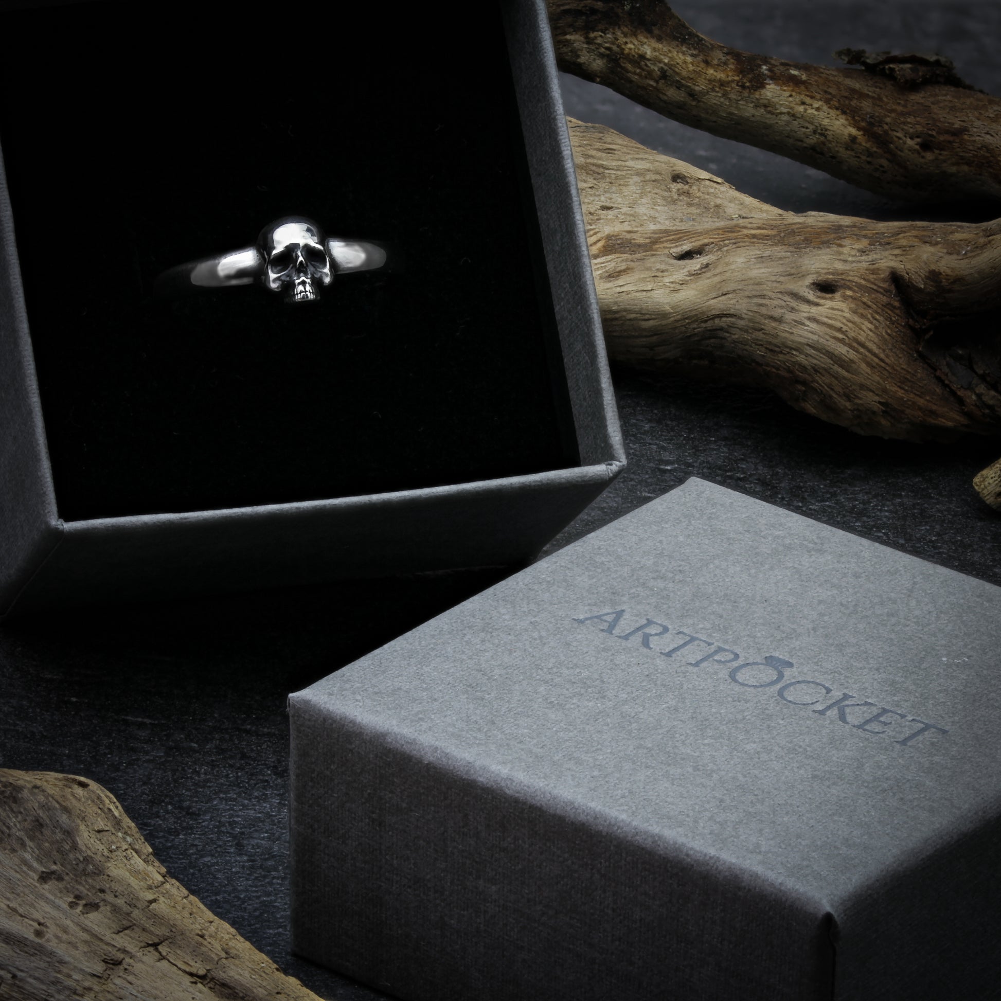 Skull wedding ring, goth gift jewellery.